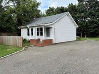 Building Photo - 455 Moriches Rd