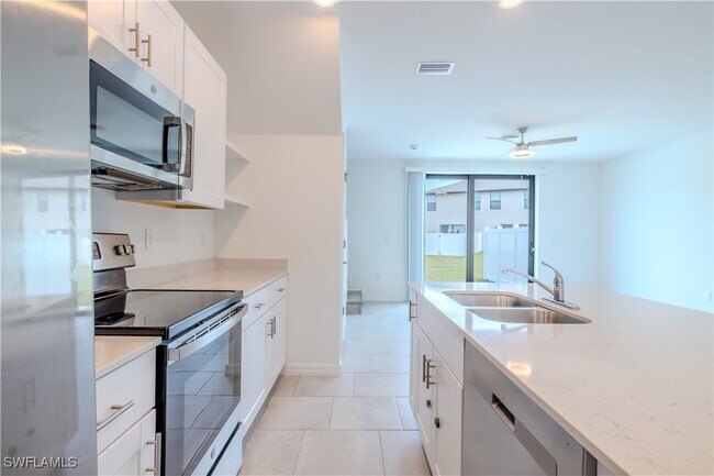 Building Photo - 14310 Oviedo Pl