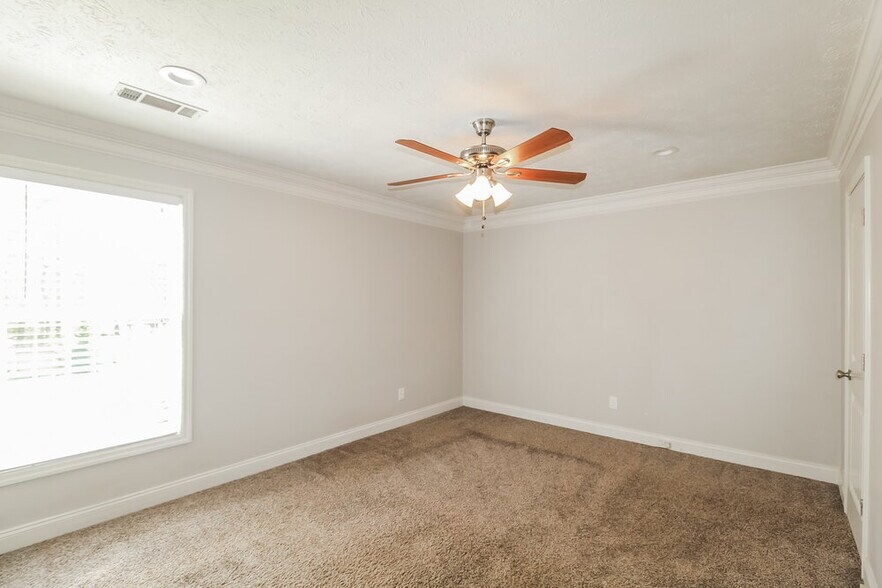 Building Photo - 10165 Rillridge Ct