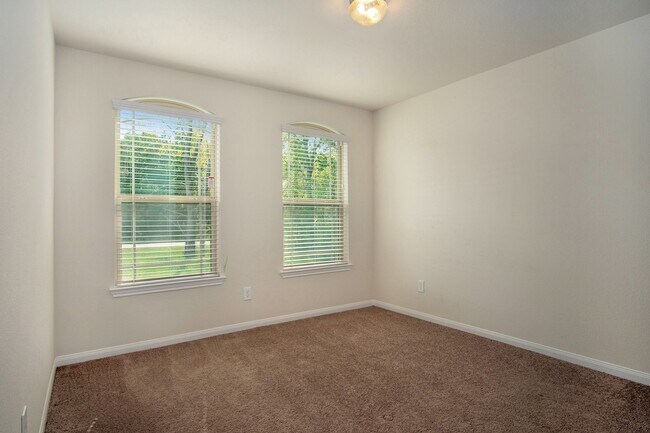 Building Photo - 13006 Lazy Ln