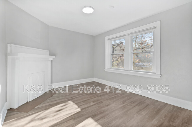 Building Photo - 1316-1318 Woods Run Avenue - 1318 Woods Ru...