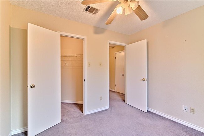 Building Photo - 6708 Windrift Way