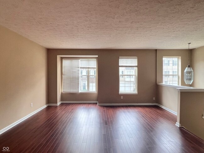 Building Photo - 3332 Decker Ridge Dr