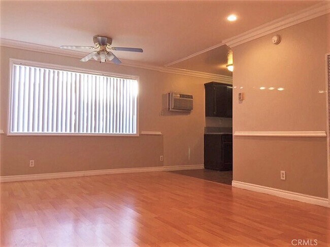 Building Photo - 11722 Saticoy St