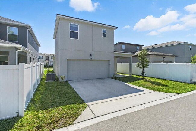 Building Photo - 11750 Sunsail Ave