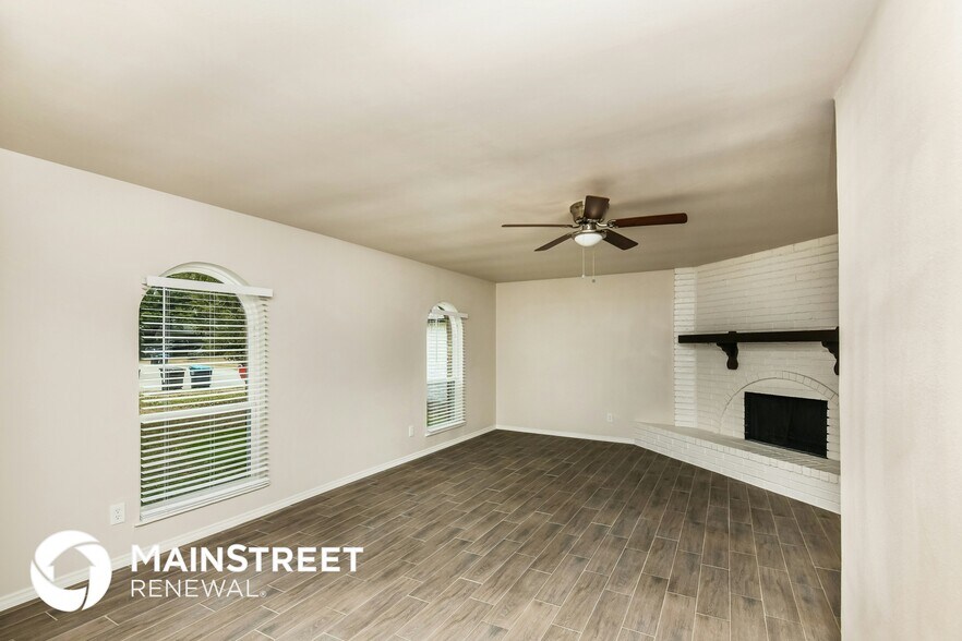 Building Photo - 4217 Longmeadow Way