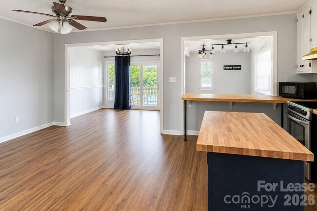 Building Photo - 7750 Anglers Wy