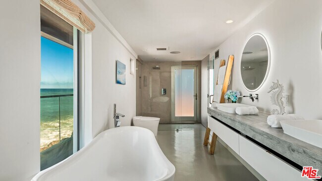 Building Photo - 26706 Latigo Shore Dr