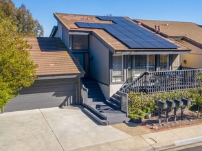 Building Photo - 4433 Date Ave