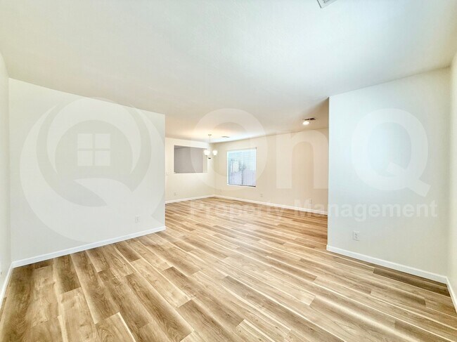 Building Photo - 8080 W Rushmore Way