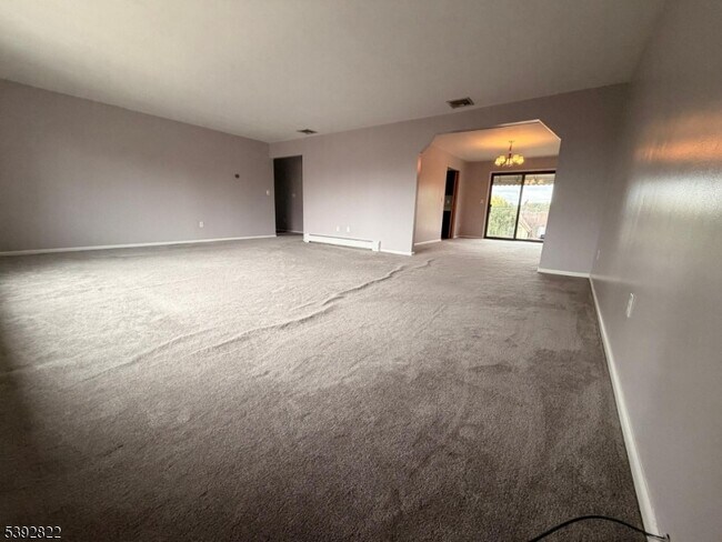 Building Photo - 29 La Salle Ave