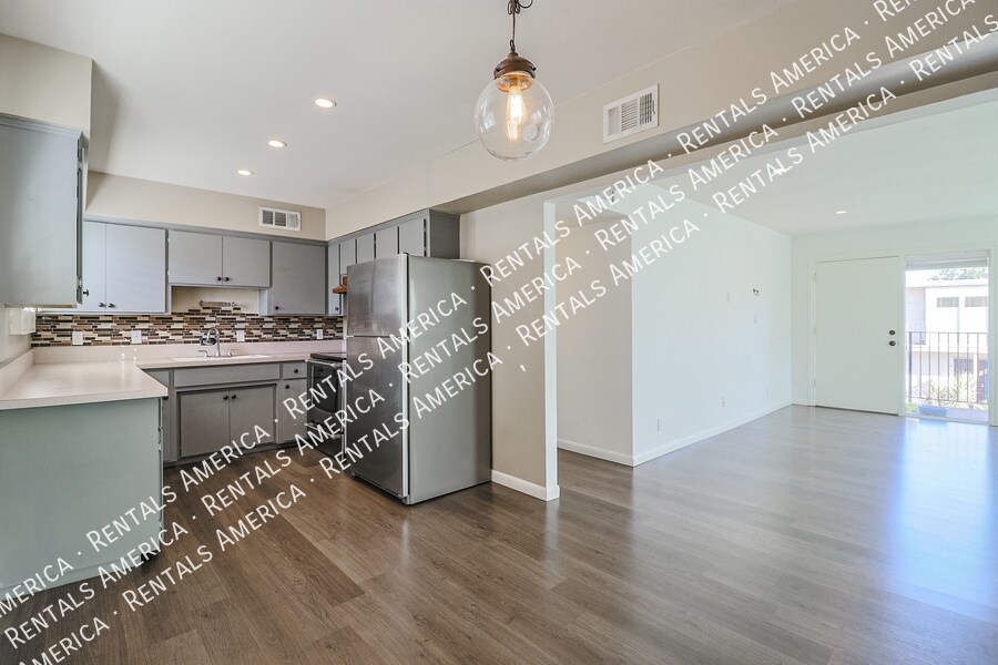 Building Photo - 4132 E Calle Redonda