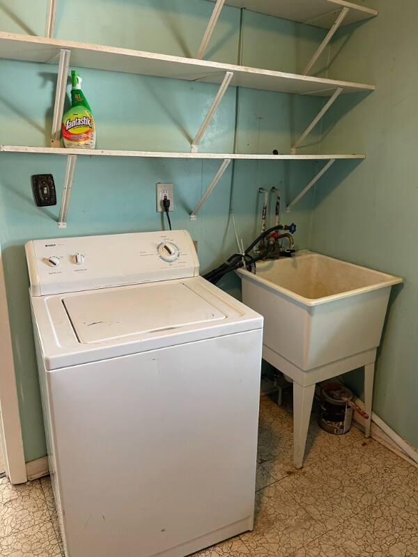 Building Photo - 3803 Cherrybrook Rd