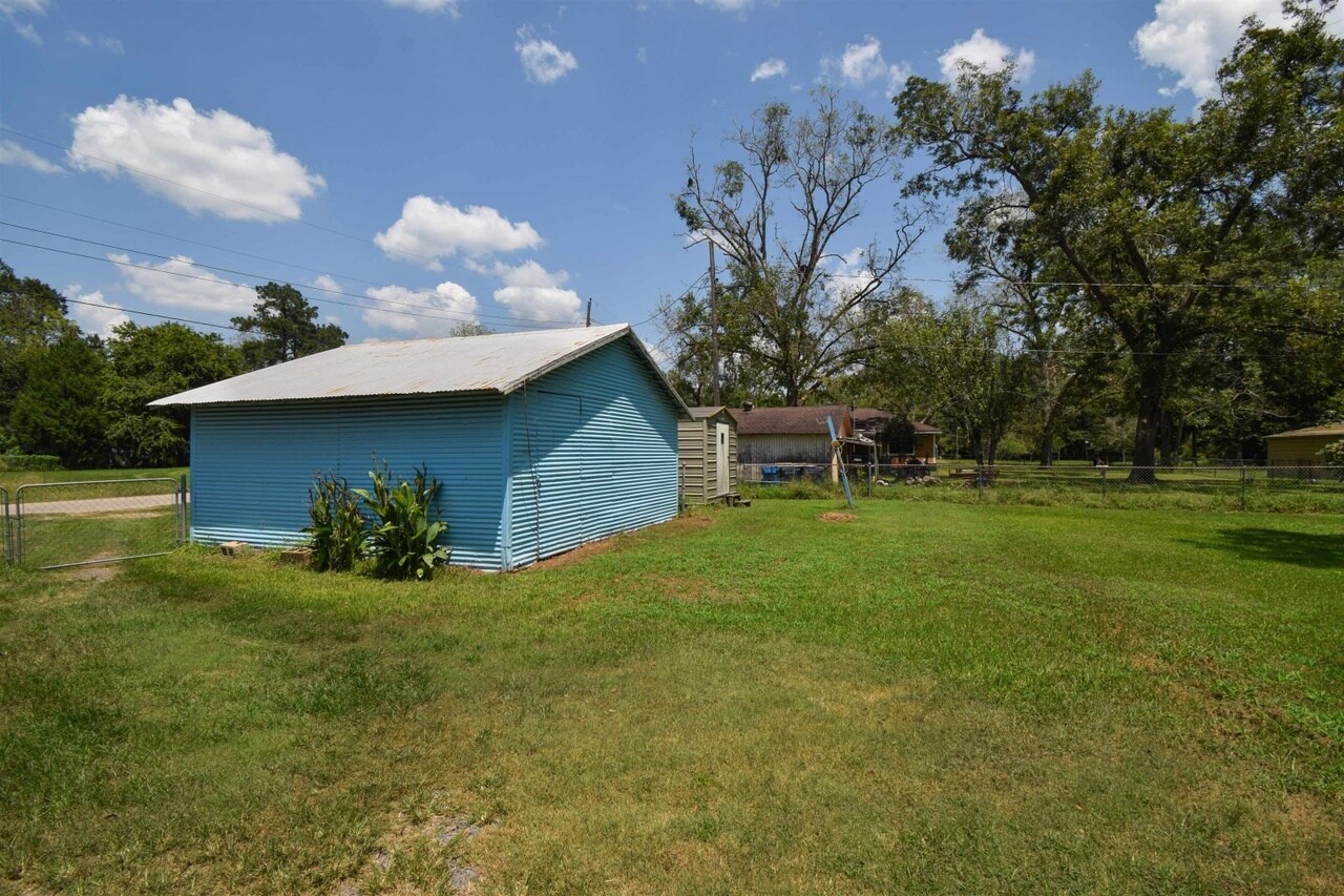 Building Photo - 1305 Engle Ave