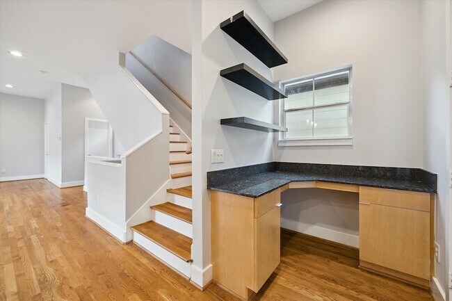 Building Photo - 4333 O'Reilly
