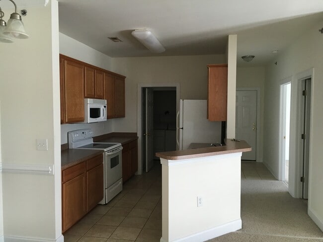 Building Photo - 2017 Silvercrest Dr