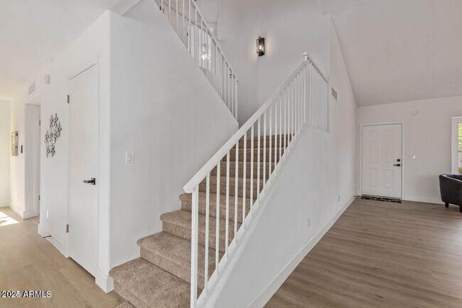 Building Photo - 5971 W Venus Way