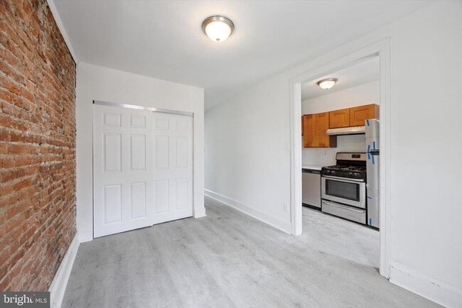 Building Photo - 3645 Indian Queen Ln