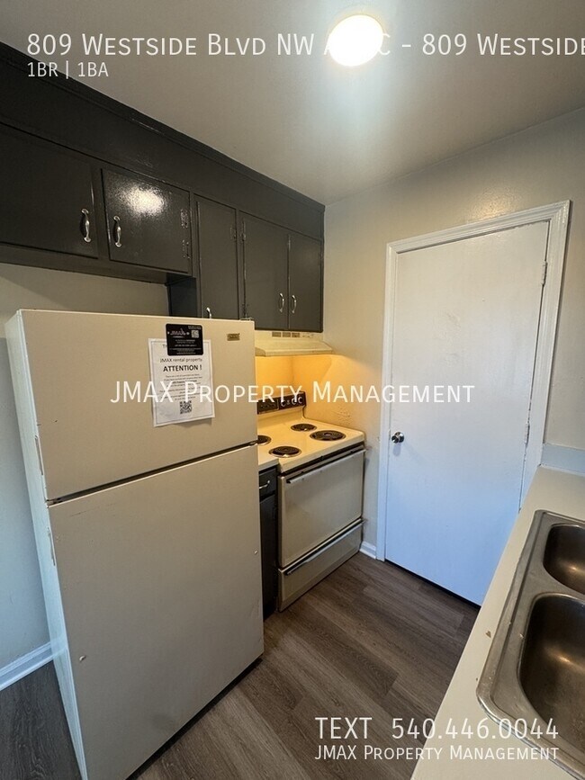 Building Photo - 809 Westside Blvd NW