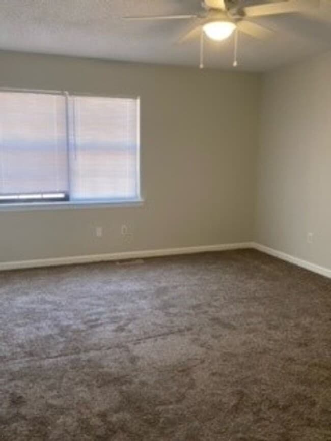 Building Photo - 103 Woodley Dr