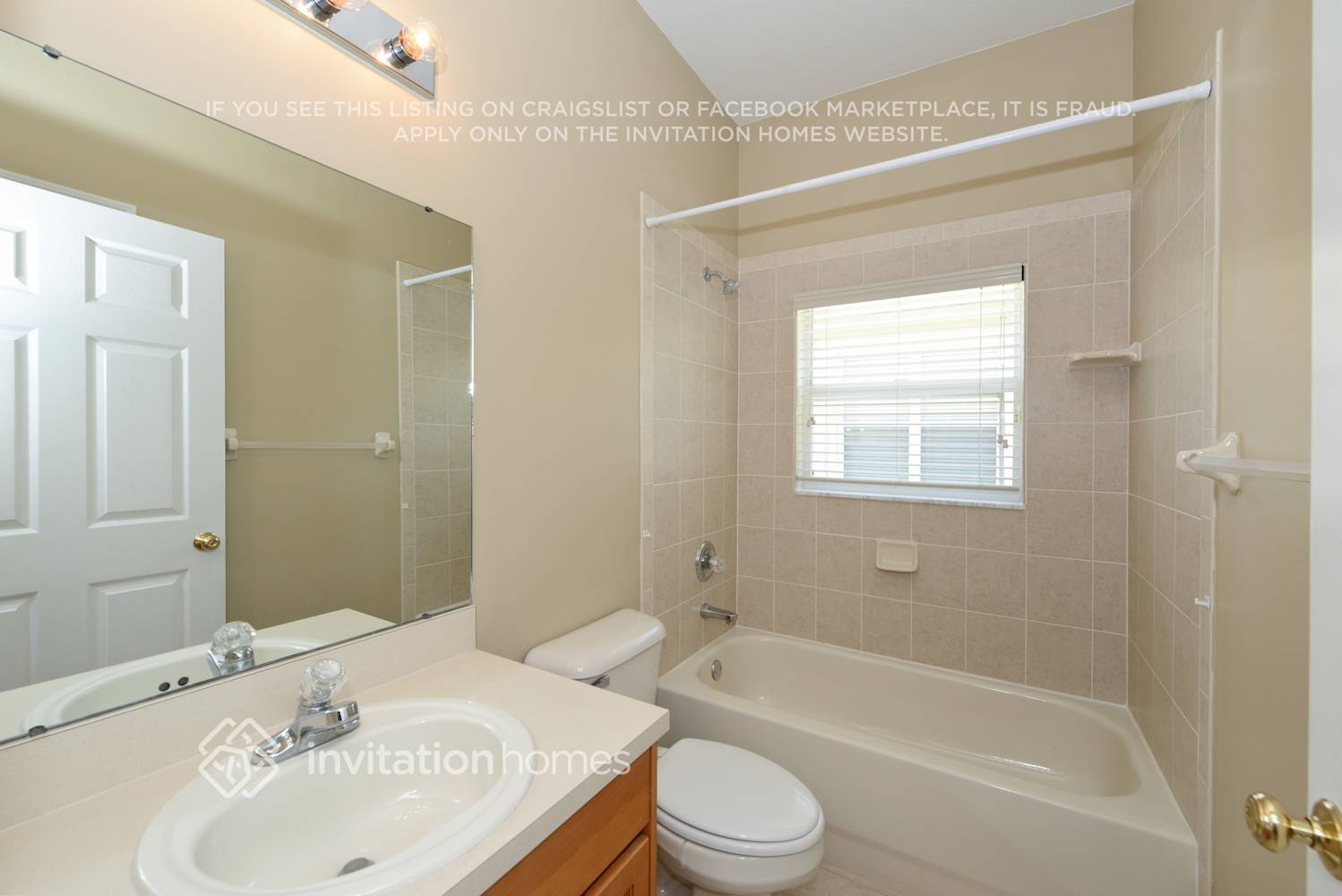 Building Photo - 4438 Beaumaris Dr