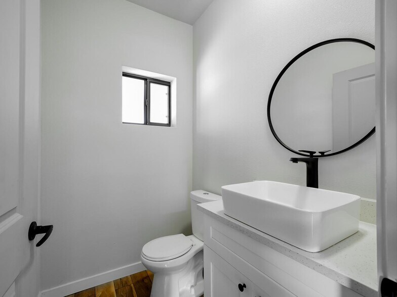 Building Photo - Modern Denver Heights home by Dignowity & downtown