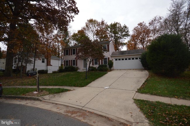 Building Photo - 14595 Woodland Ridge Dr