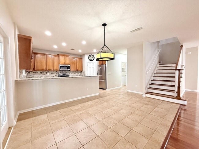 Building Photo - Spacious Two-Story Home with Hot Tub, Pool Table & Fenced Yard in Panther Creek