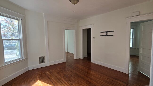 Building Photo - 47 Dickerman St