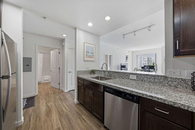 Building Photo - 1201 4th St