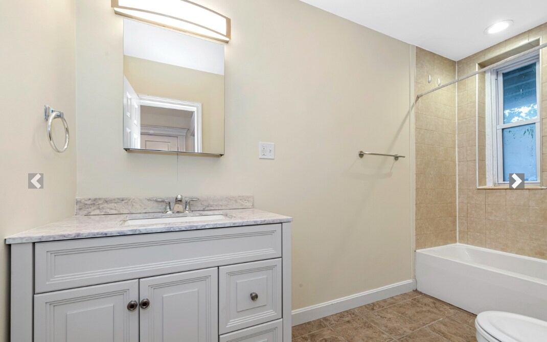 Building Photo - 46 Brackett St