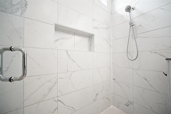 Building Photo - 13503 Ringold Cv