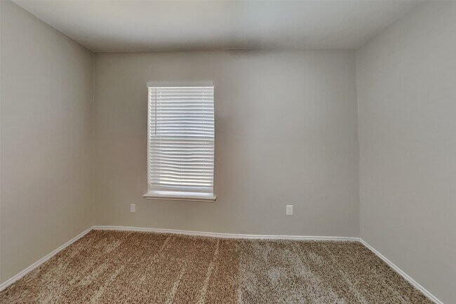 Building Photo - 15623 Ashbournne Springs Ln