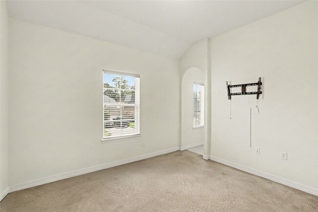 Building Photo - 10467 Lake Palmetto Dr