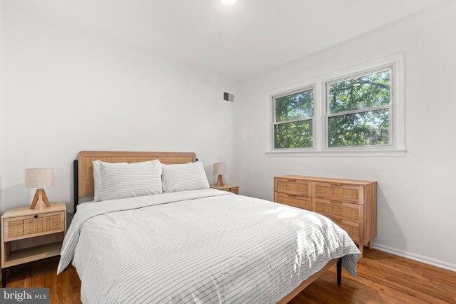 Building Photo - 282 Clermont Terrace