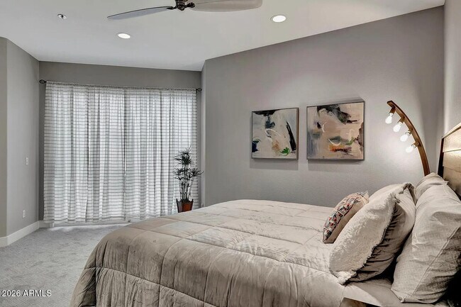 Building Photo - 7773 E Stallion Rd