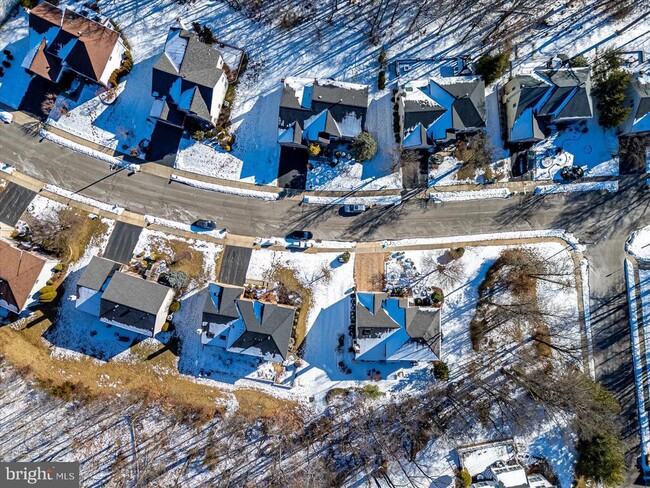 Building Photo - 38 Tanner Dr