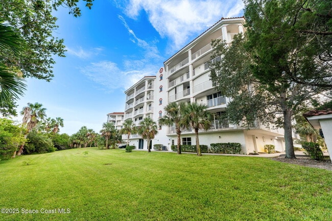 Building Photo - 800 Del Rio Way