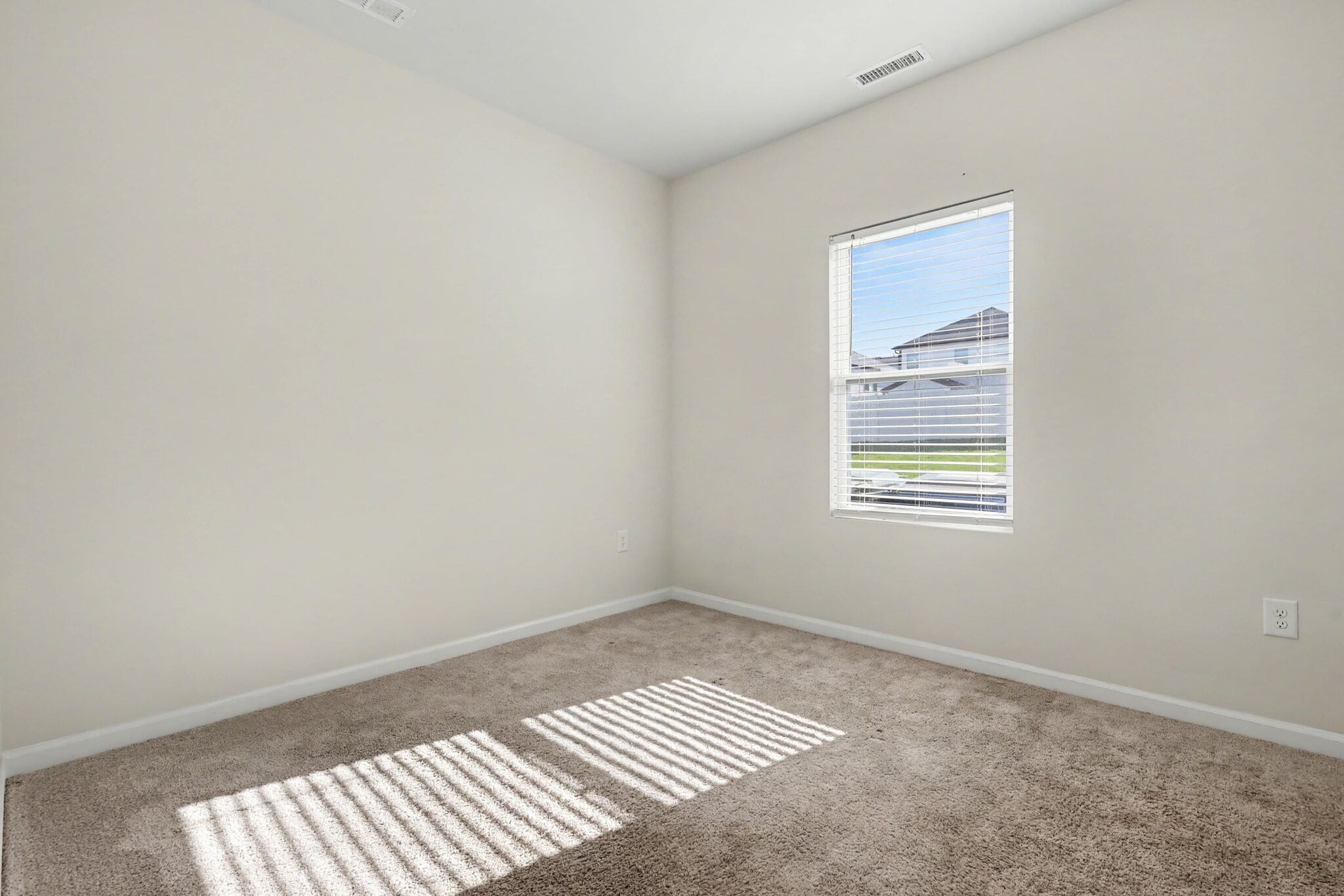 Building Photo - 653 Rawls Dr