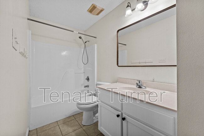 Building Photo - 13300 St Martin Dr