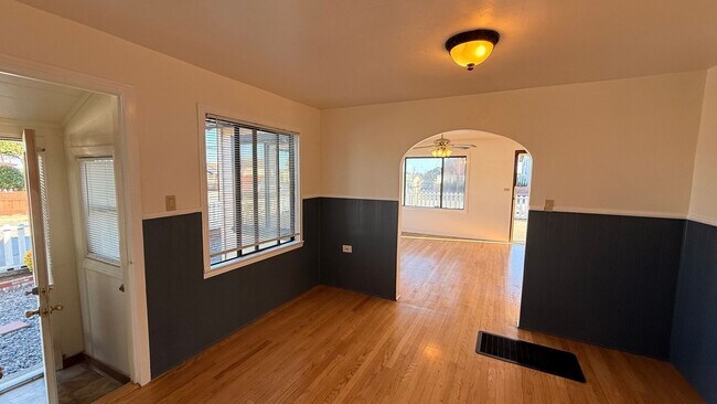 Building Photo - This two-bedroom, one-bath home in Upper Seaside - Close to NPS and DLI!