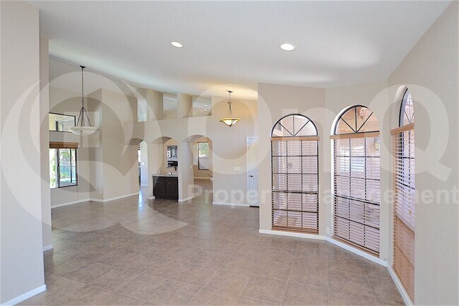 Building Photo - 510 S Lagoon Dr