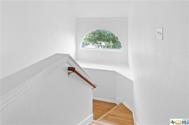 Building Photo - 156 Pecanwood S