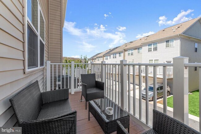 Building Photo - 9364 Paragon Way