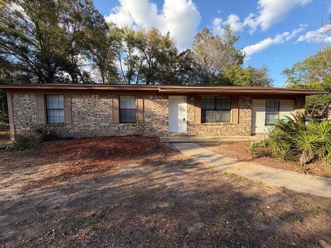 Building Photo - Updated 3BR/2BA Near Parks, Golf, Shopping, and the St. Marks Trail