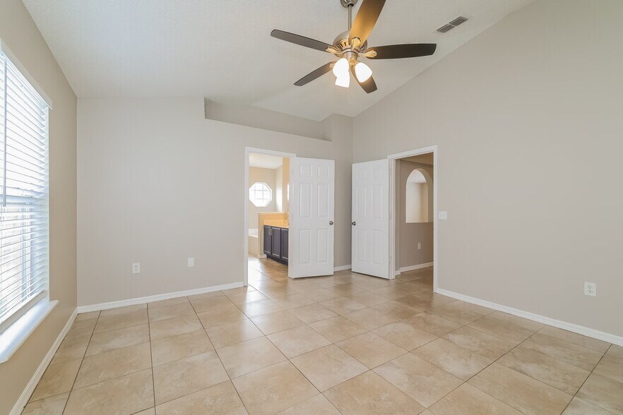 Building Photo - 2147 Marisol Loop