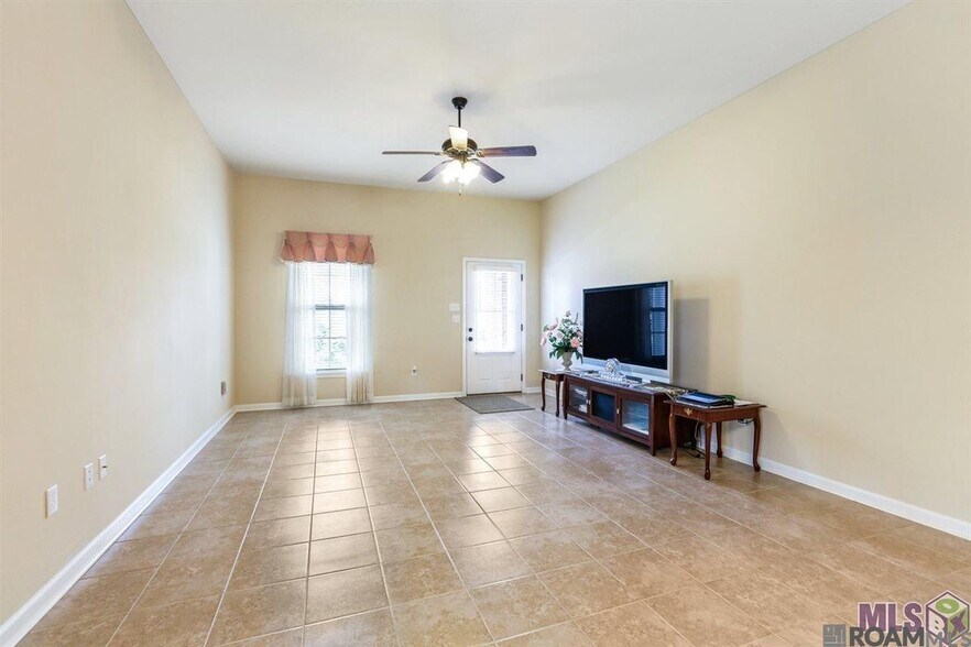 Building Photo - 8604 Abertay Ave