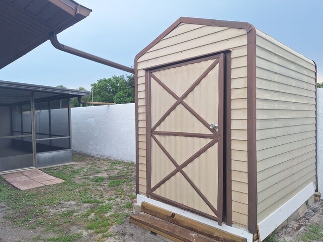 Building Photo - 2BR 2BA 1 CAR GARAGE DUPLEX IN PELICAN COVE WEST