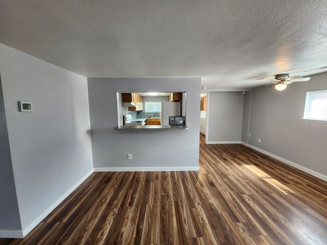 Building Photo - Charming Updated N. Richland 3 bedroom, 1 ...