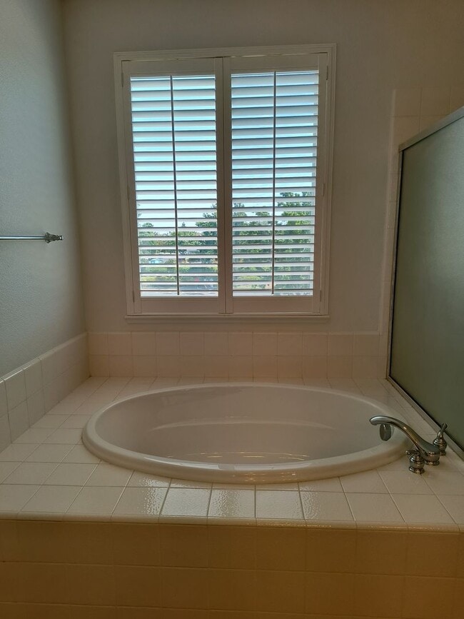 Building Photo - 4 Bedroom Coming Soon In Elk Grove!